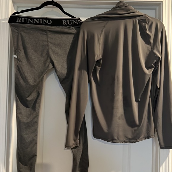 Men’s compression set - Picture 2 of 2